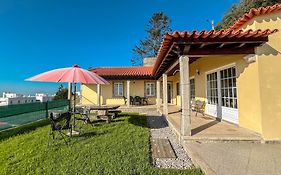 Lovely Sunny-House